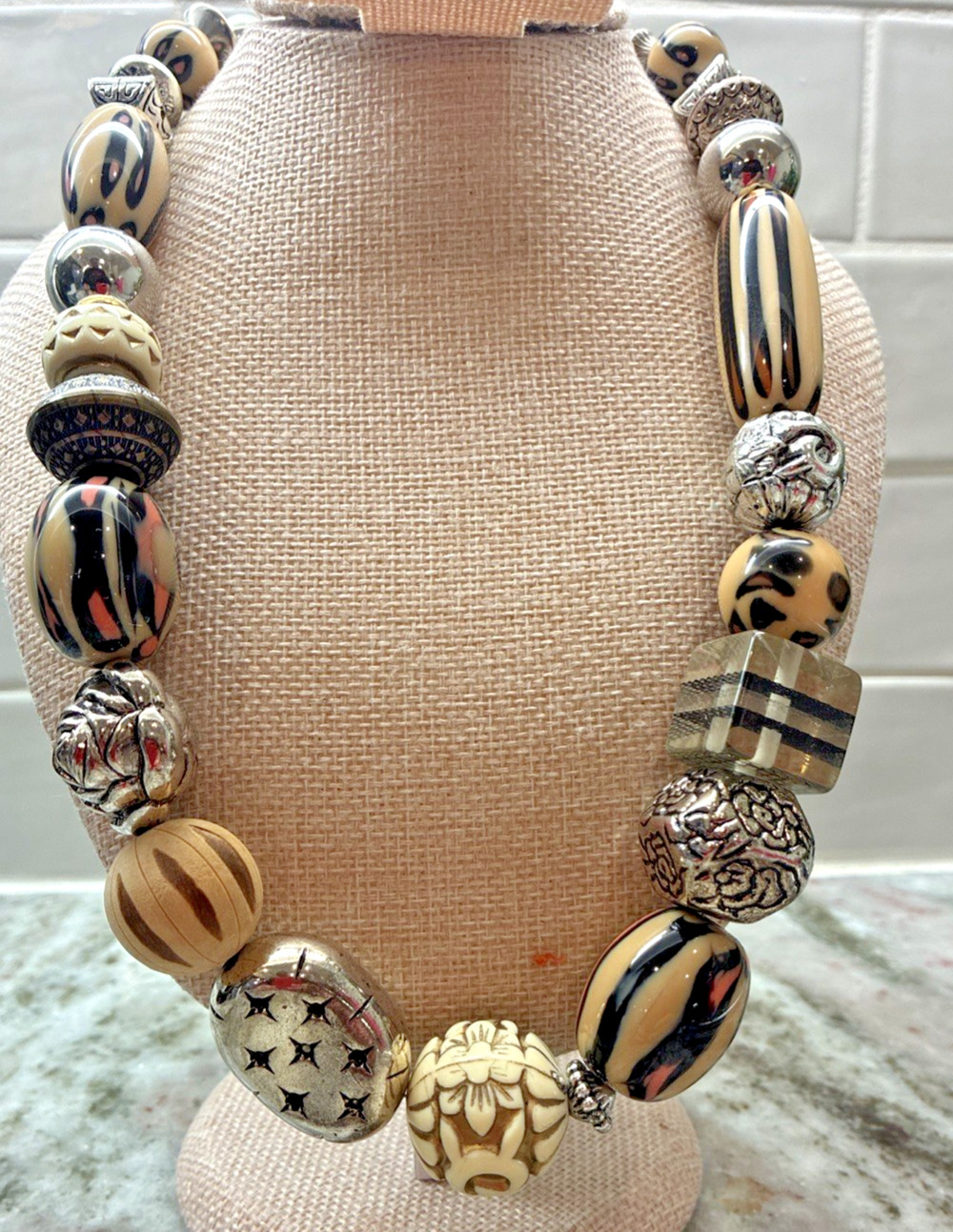 Vtg Retro Carved Celluloid Warm Earth Colors 22” Bead Strand Necklace L5